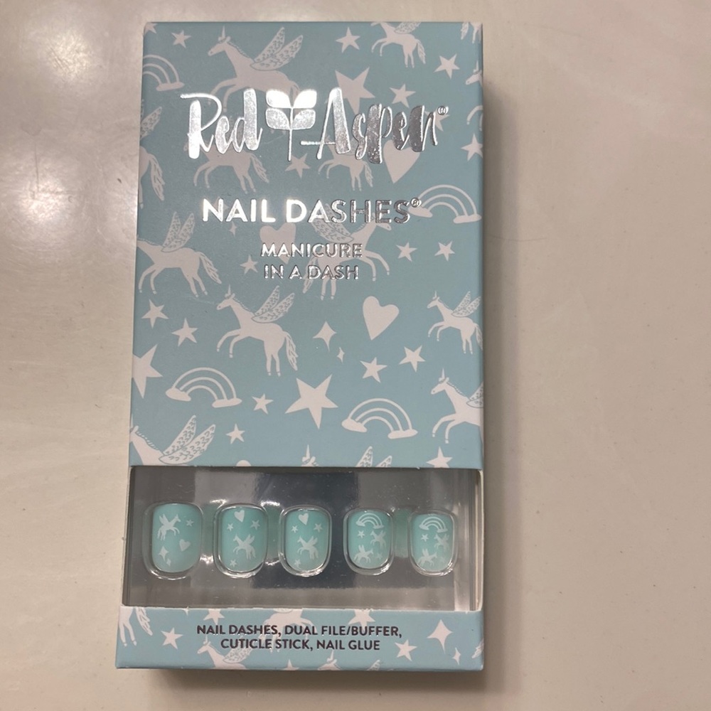Red aspen nail dash